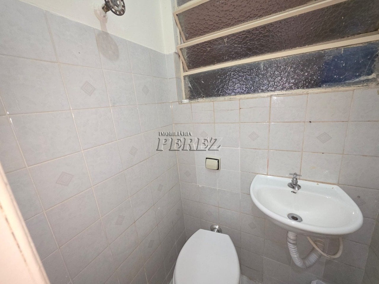 Sala comercial para alugar no Edifício Meton, no Calçadão de Londrina