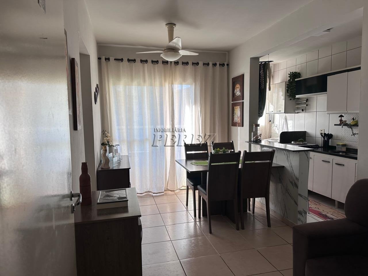 Apartamento à venda no Edificio Villa Bella Residence, na região leste de Londrina