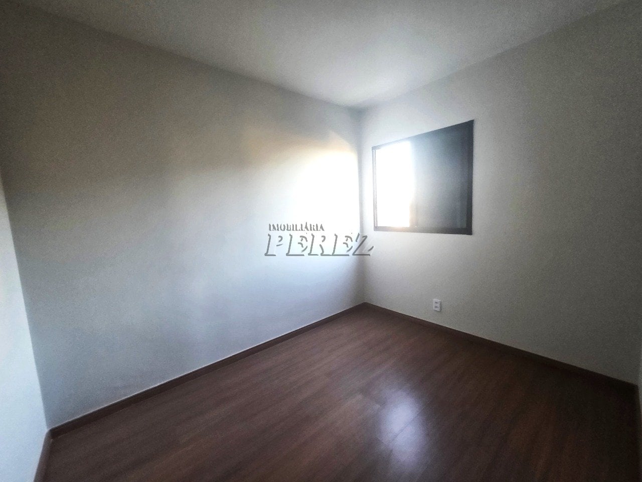 Apartamento para alugar no Edifício Ever - Região norte de Londrina