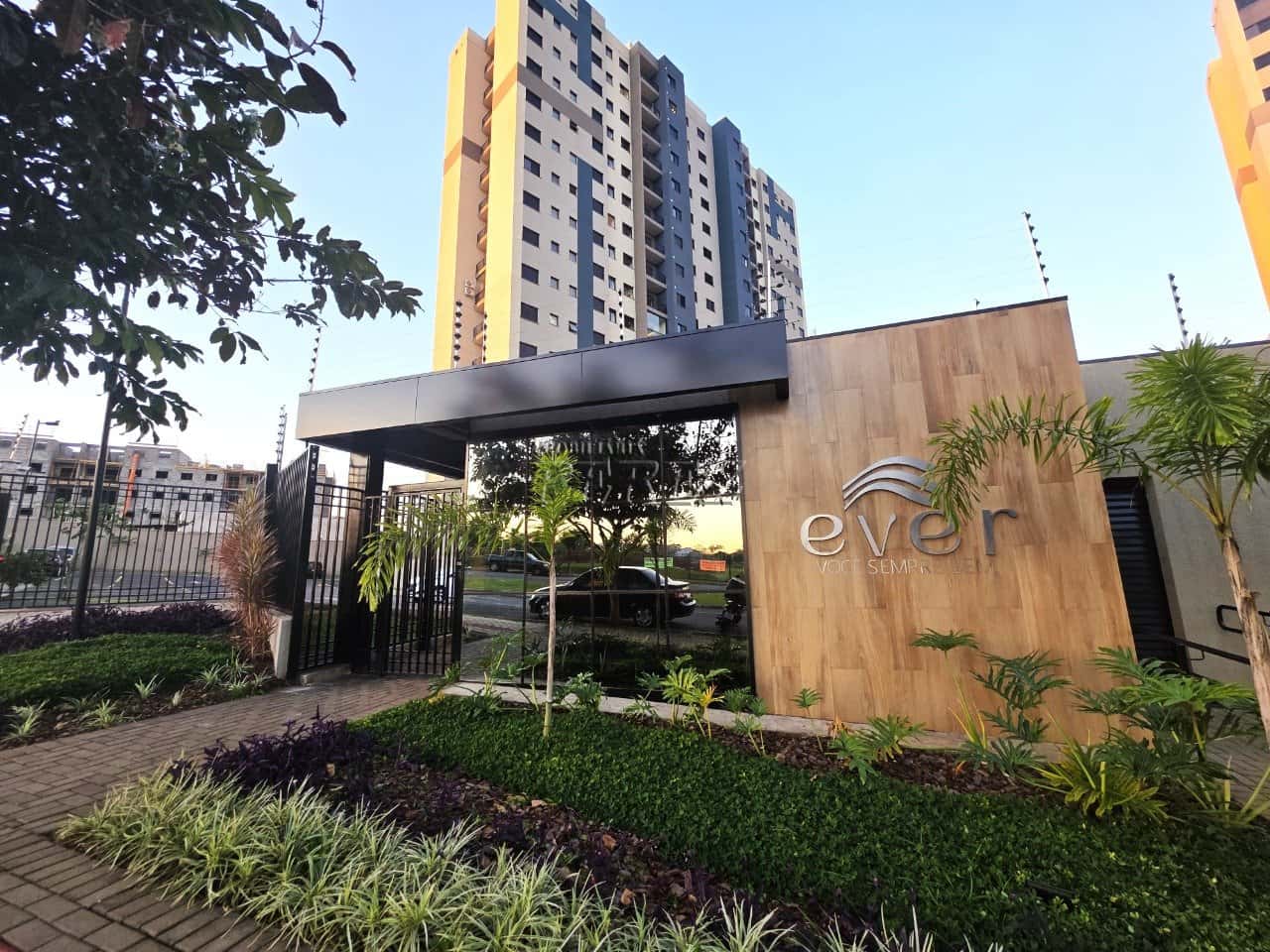 Apartamento para alugar no Edifício Ever - Região norte de Londrina — foto principal