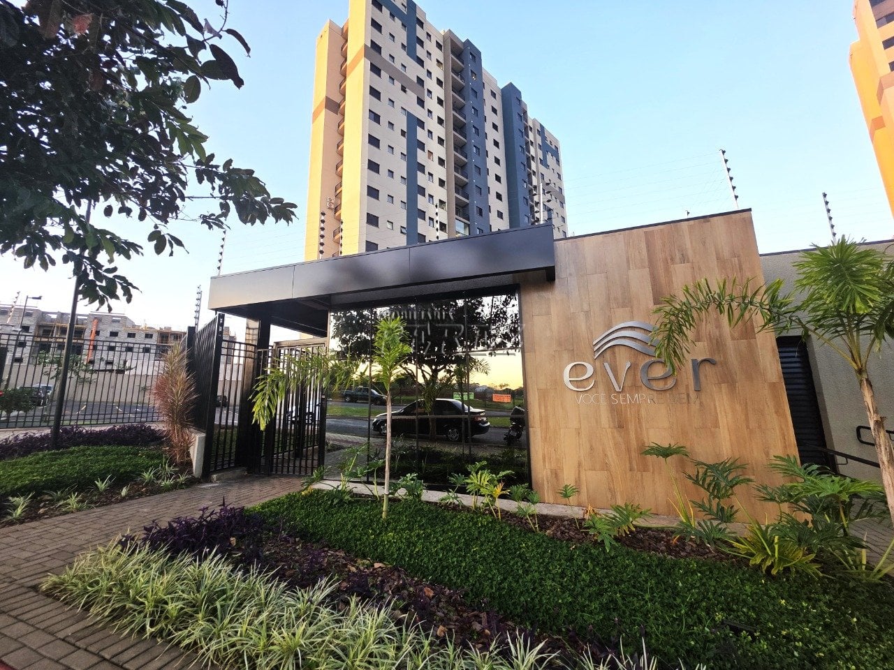Apartamento para alugar no Edifício Ever - Região norte de Londrina