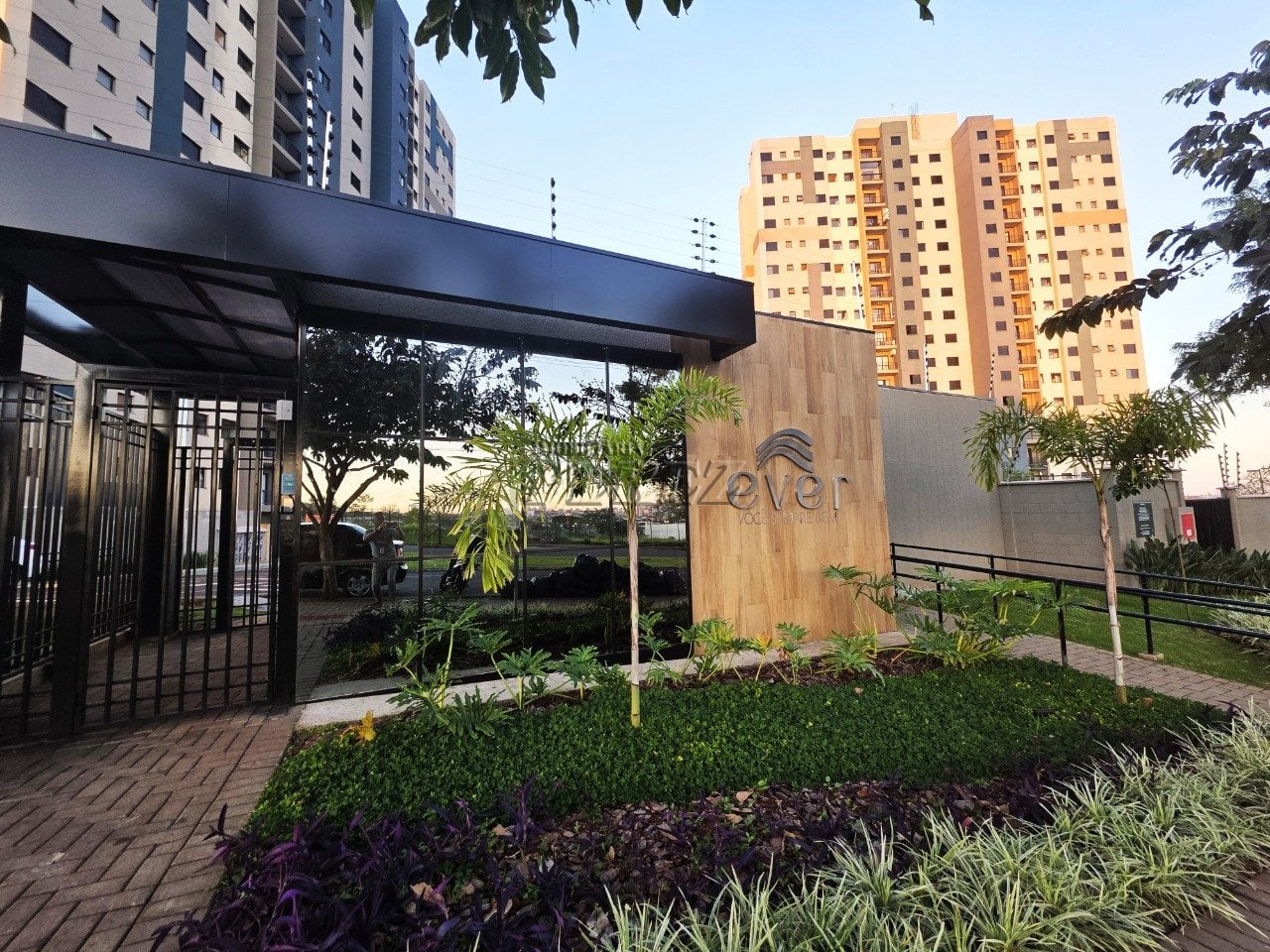 Apartamento para alugar no Edifício Ever - Região norte de Londrina