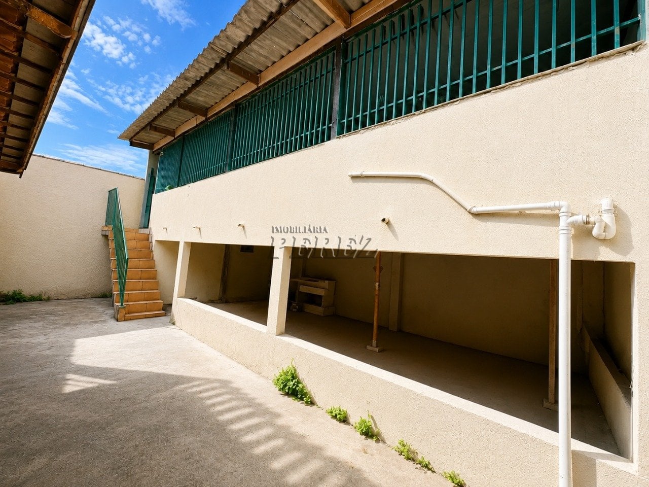 Casa para Locação com 3 Casas Independentes na Zona Leste de Londrina