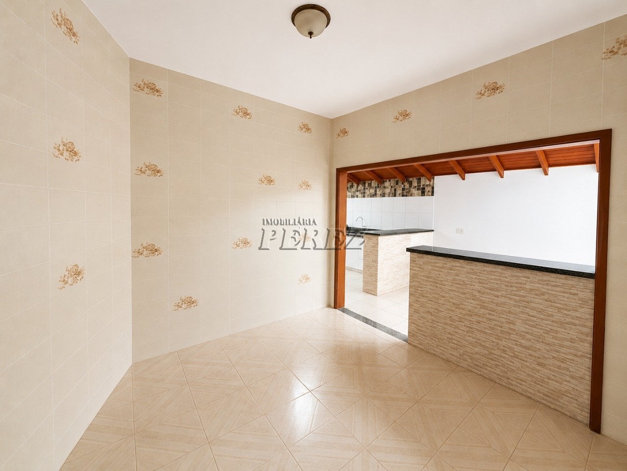 Casa para Locação com 3 Casas Independentes na Zona Leste de Londrina