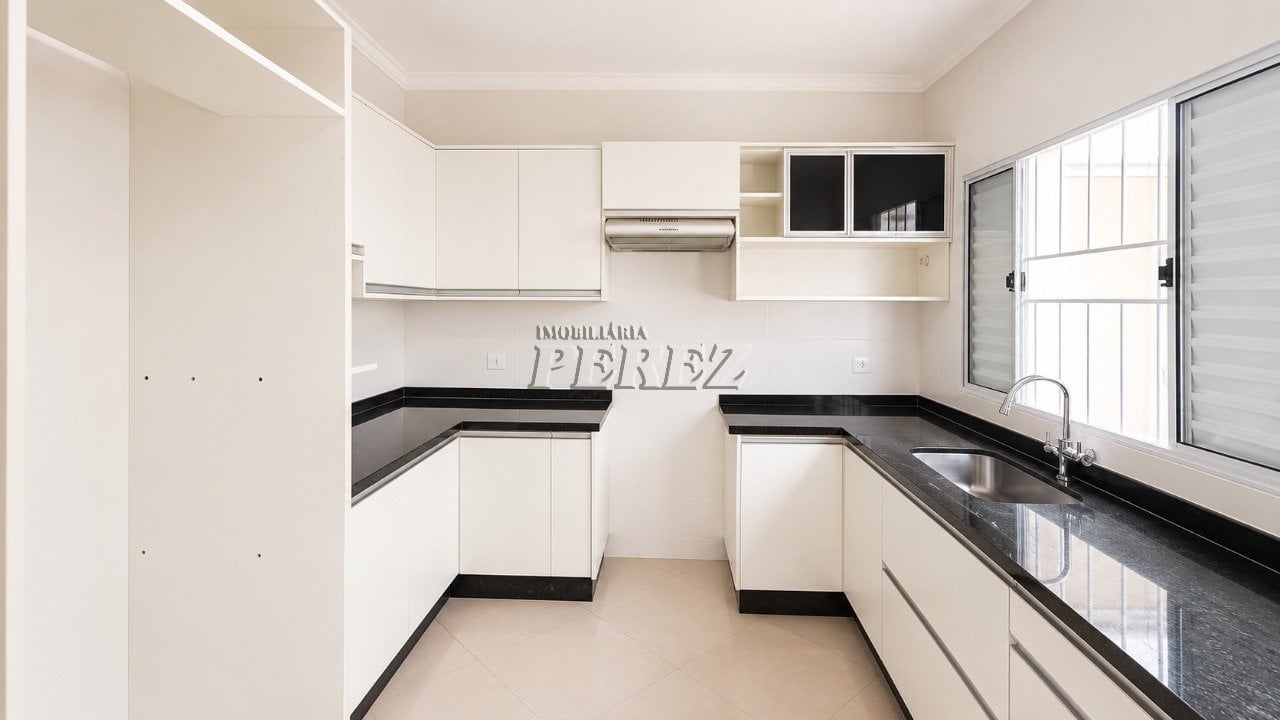 Casa com 3 quartos para venda e locação no Alpes, Londrina