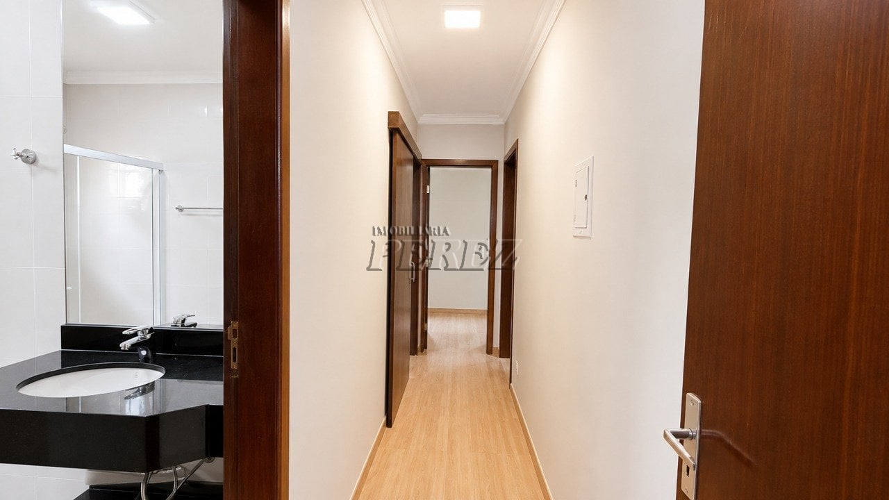 Casa com 3 quartos para venda e locação no Alpes, Londrina
