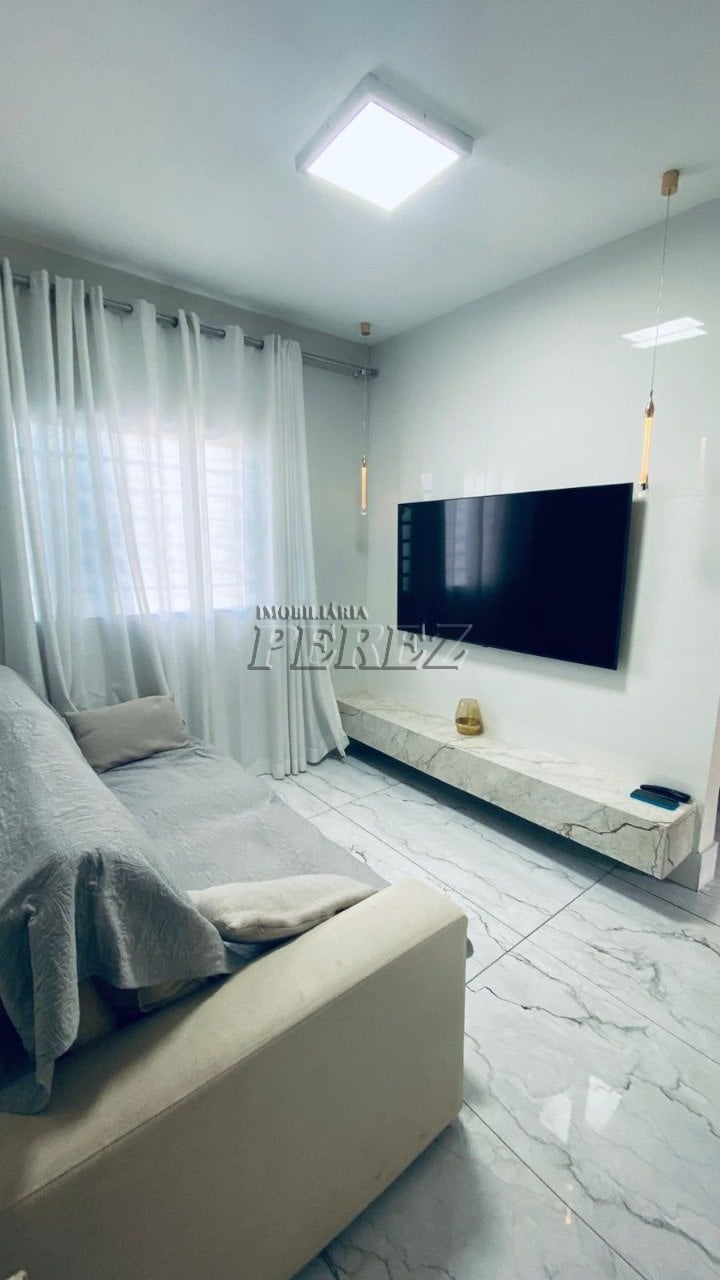 Casa à venda no Conjunto Habitacional Saltinho, região sul de Londrina