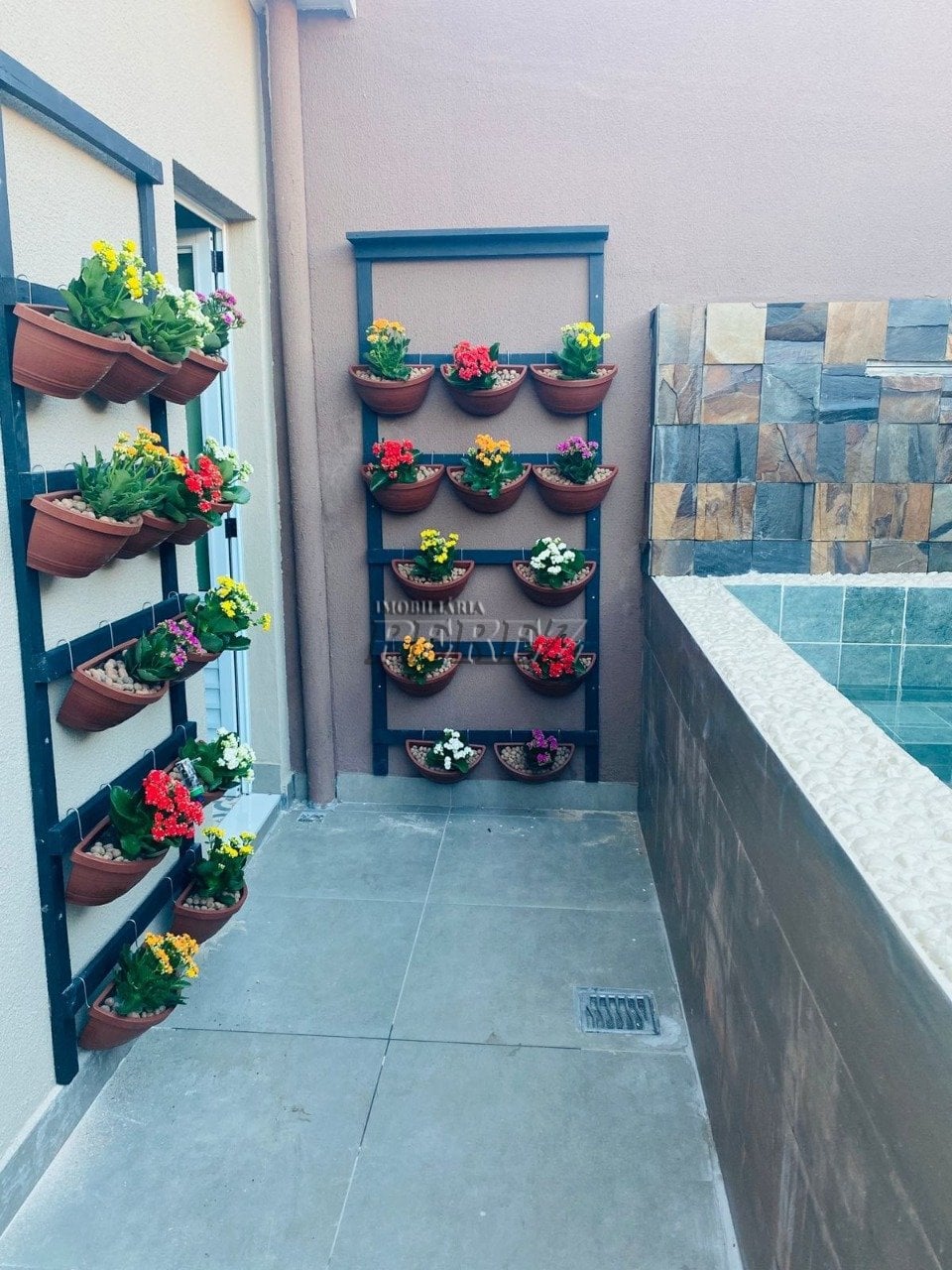 Casa à venda no Conjunto Habitacional Saltinho, região sul de Londrina