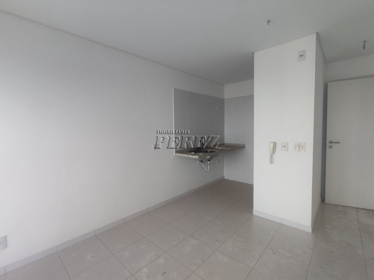 Apartamento à venda no Condomínio Jardim de Ester - Centro de Londrina