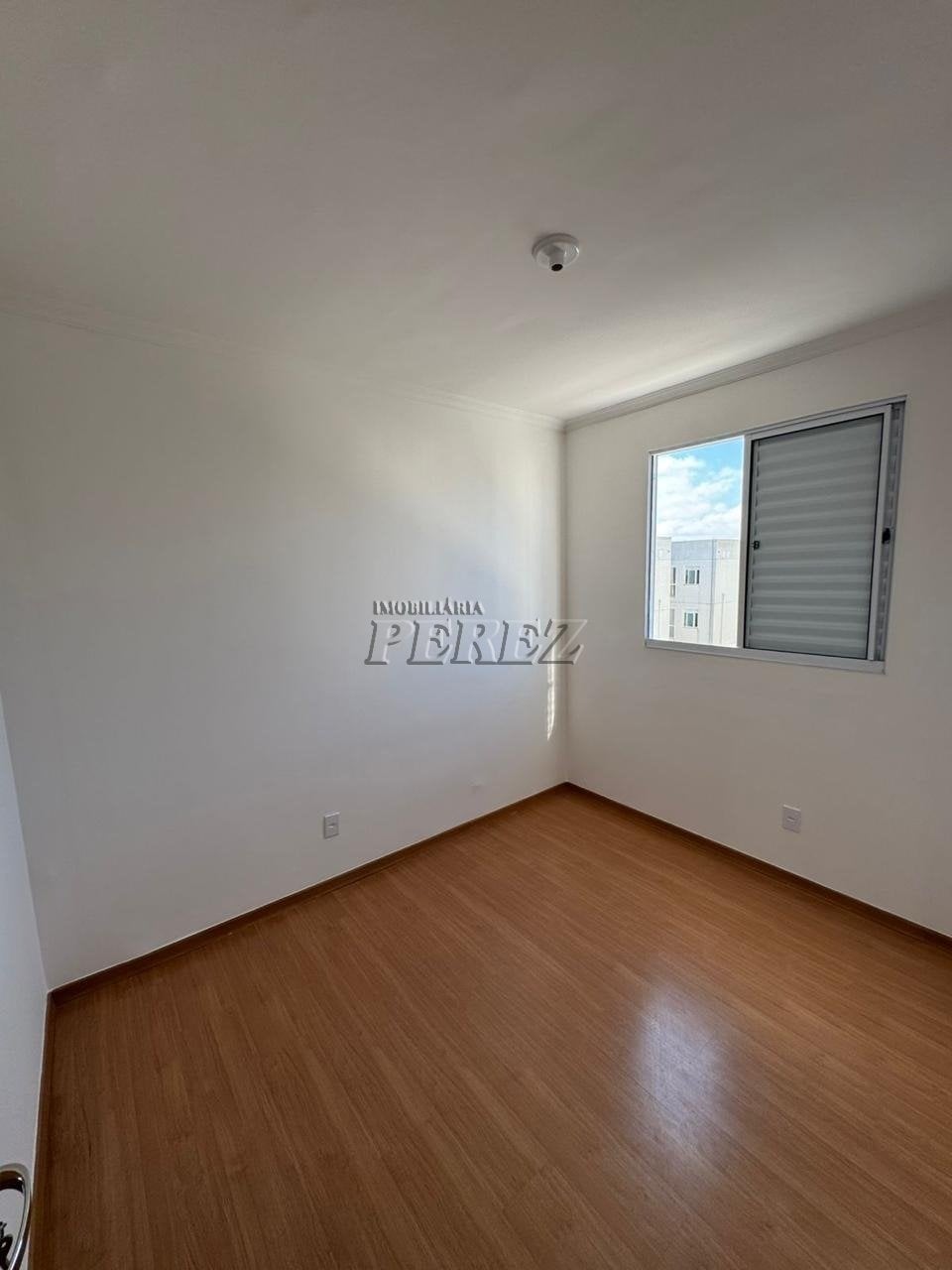 Apartamento à venda no Spazio La Vitta na região oeste de Londrina - Colinas