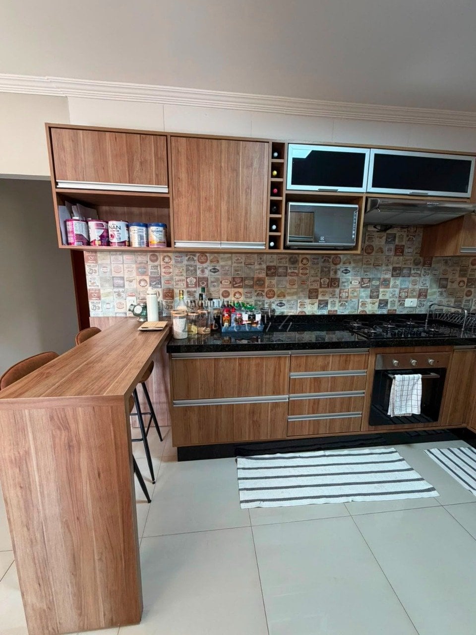 Casa à venda no Jardim Pérola, região leste de Londrina.