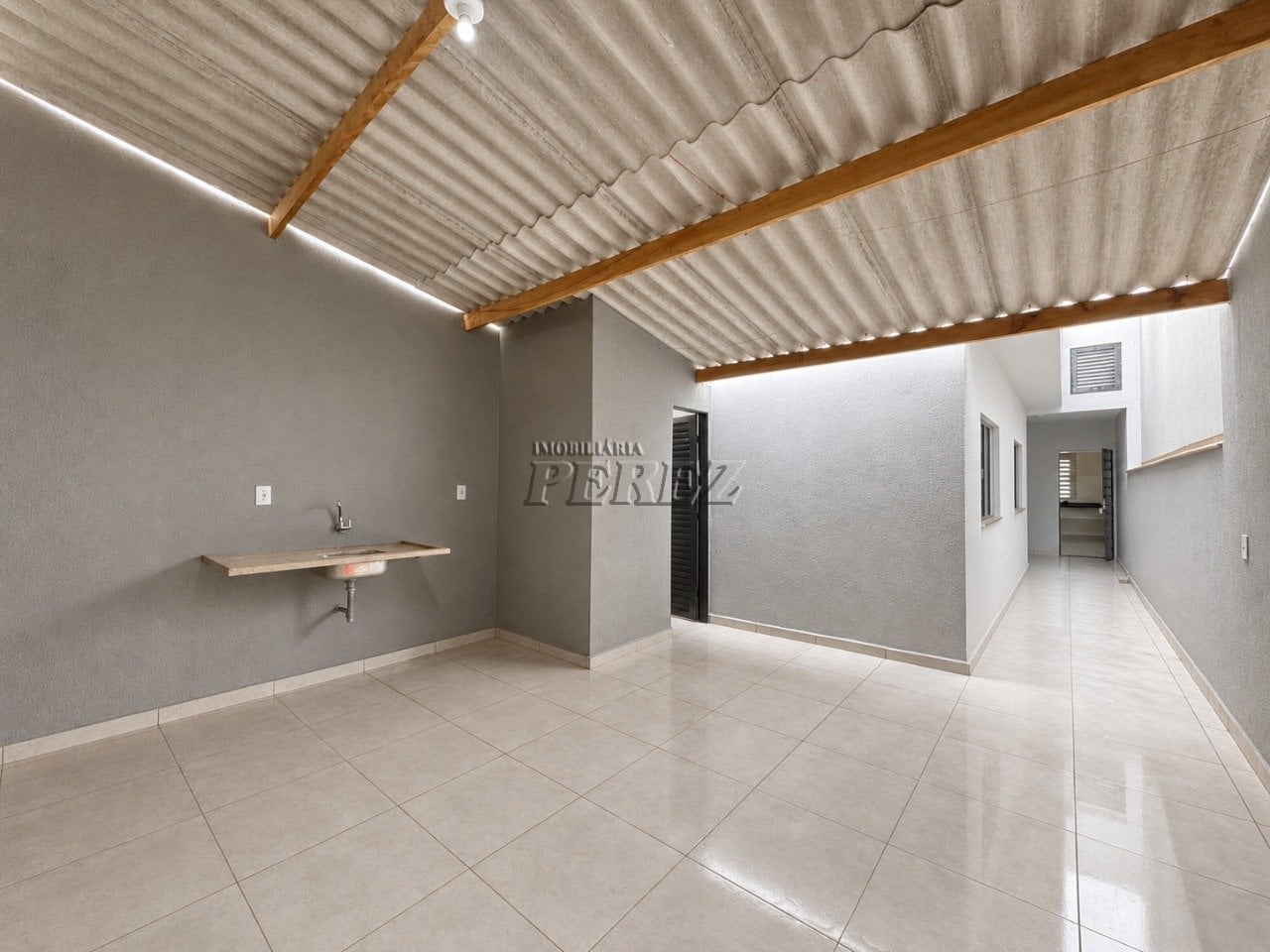 Casa à venda e locação no Jardim Montecatini, região leste de Londrina