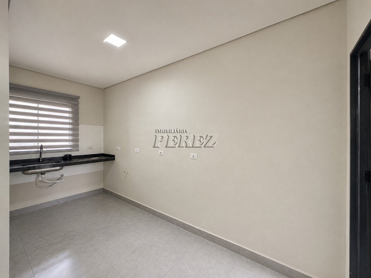 Casa à venda e locação no Jardim Montecatini, região leste de Londrina