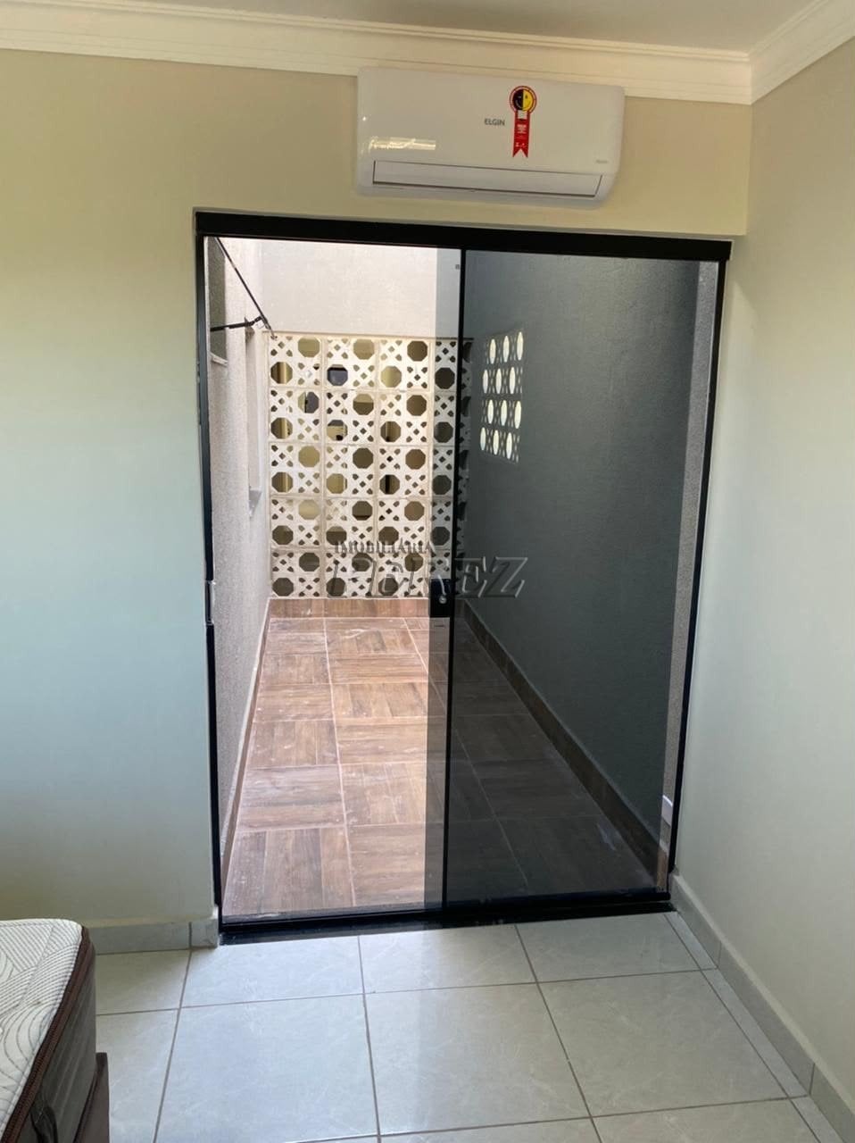 Casa para alugar na região oeste de Londrina - Jardim Tókio