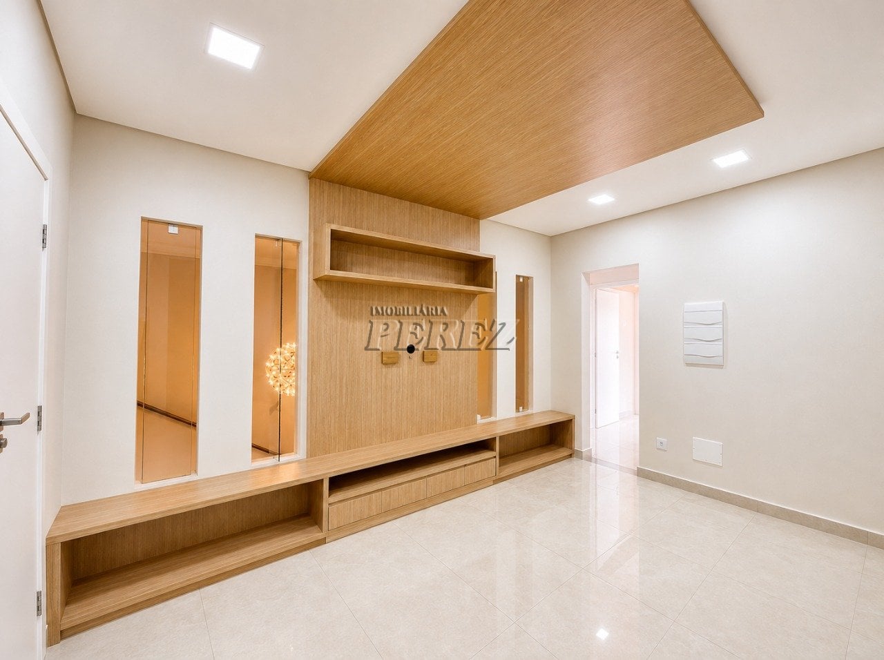 Casa para locação no Portal de Versalhes I