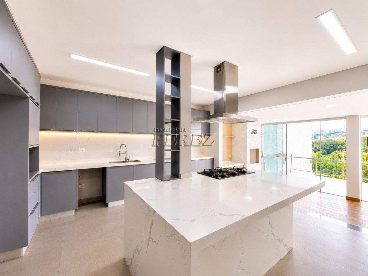 Casa para locação no Portal de Versalhes I
