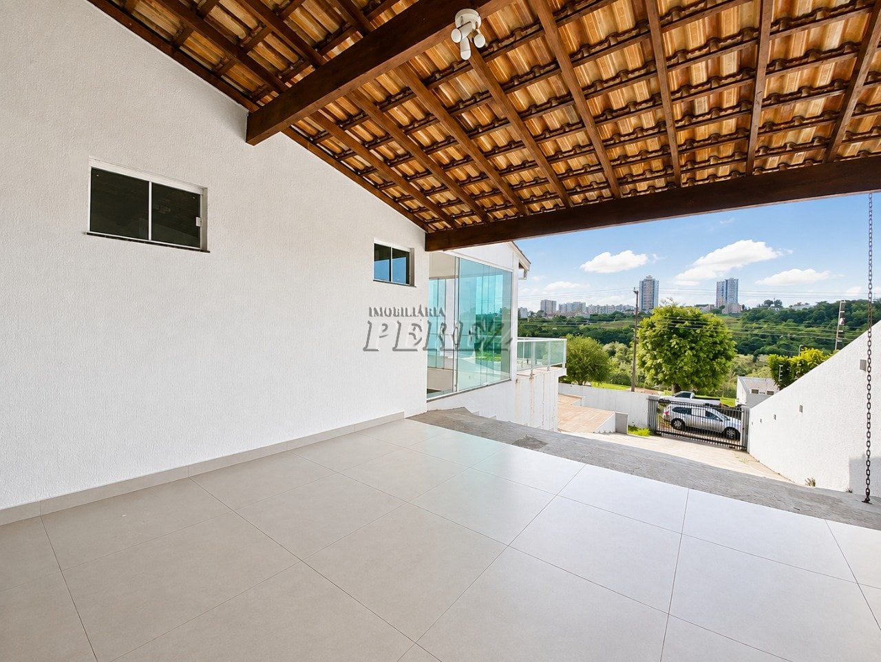 Casa para locação no Portal de Versalhes I