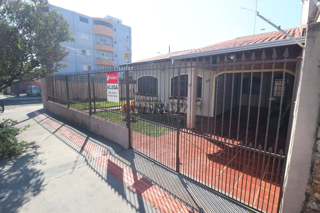 Casa para alugar no centro rua chile — foto principal