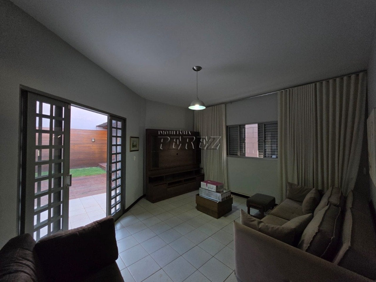 Casa à venda e locação na região leste de Londrina - Santos Dumont