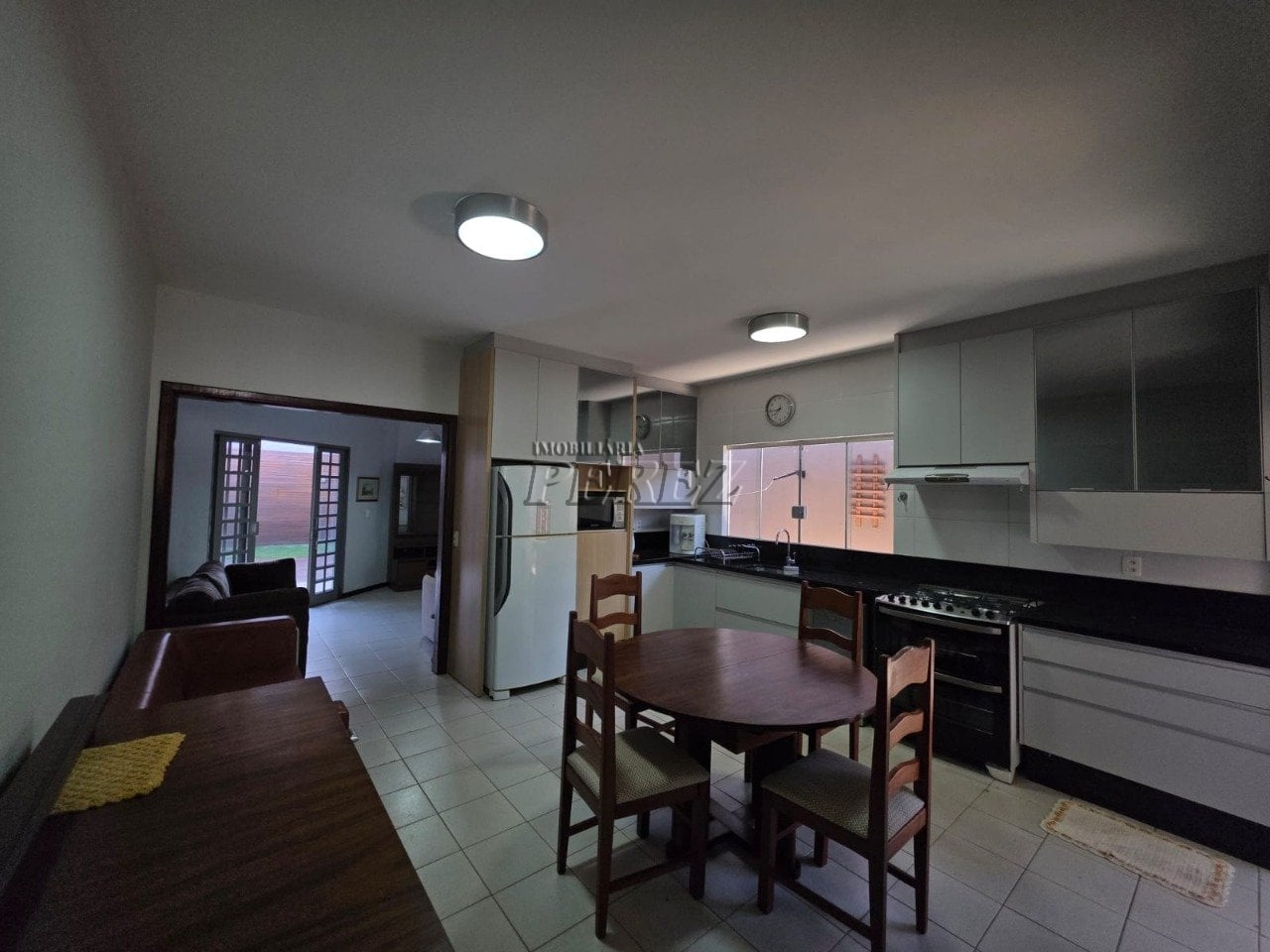 Casa à venda e locação na região leste de Londrina - Santos Dumont