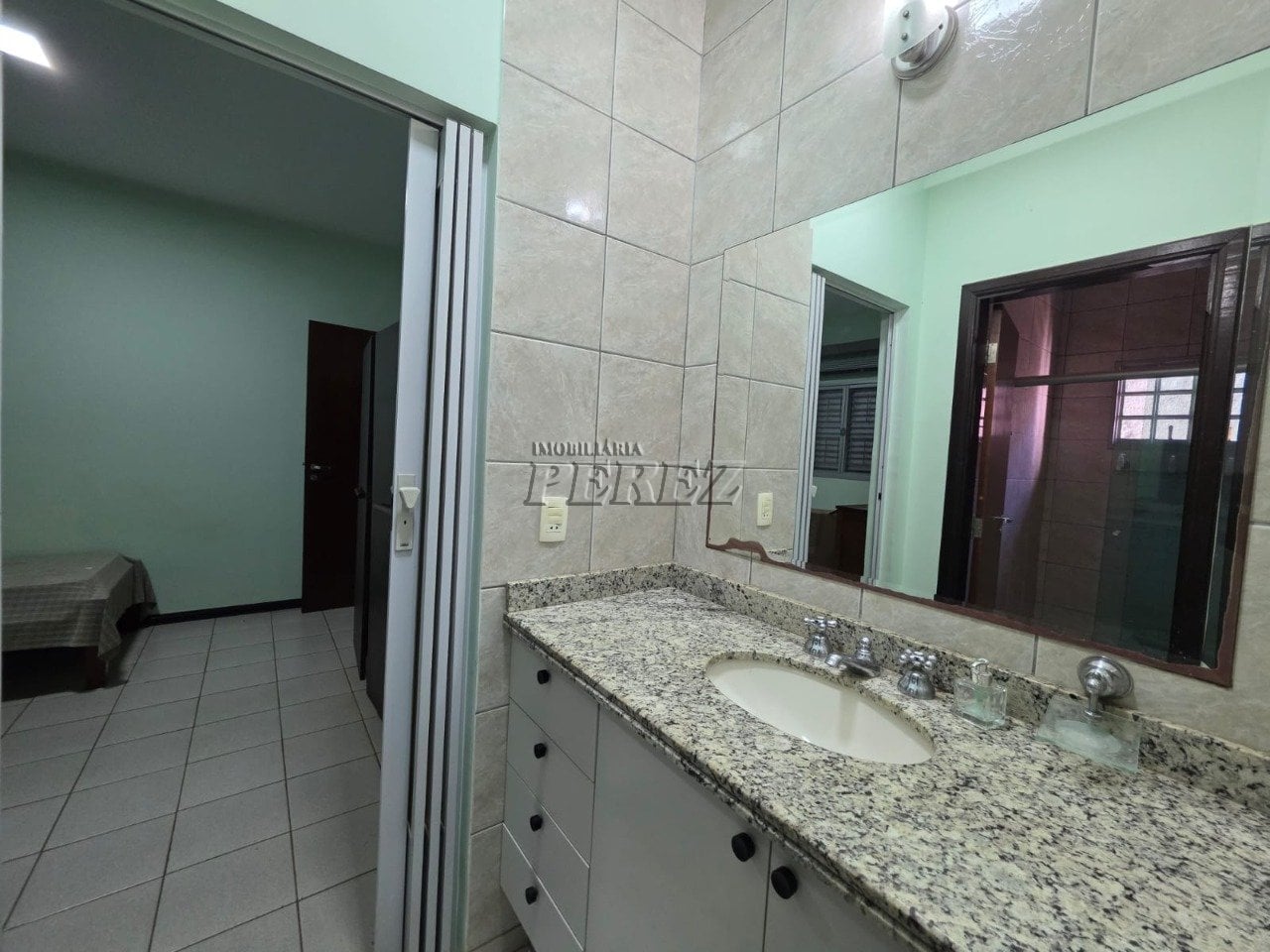 Casa à venda e locação na região leste de Londrina - Santos Dumont