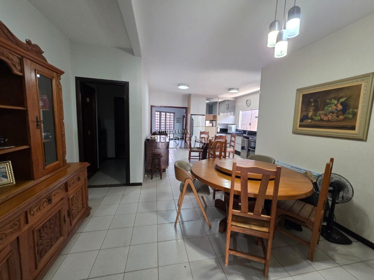 Casa à venda e locação na região leste de Londrina - Santos Dumont