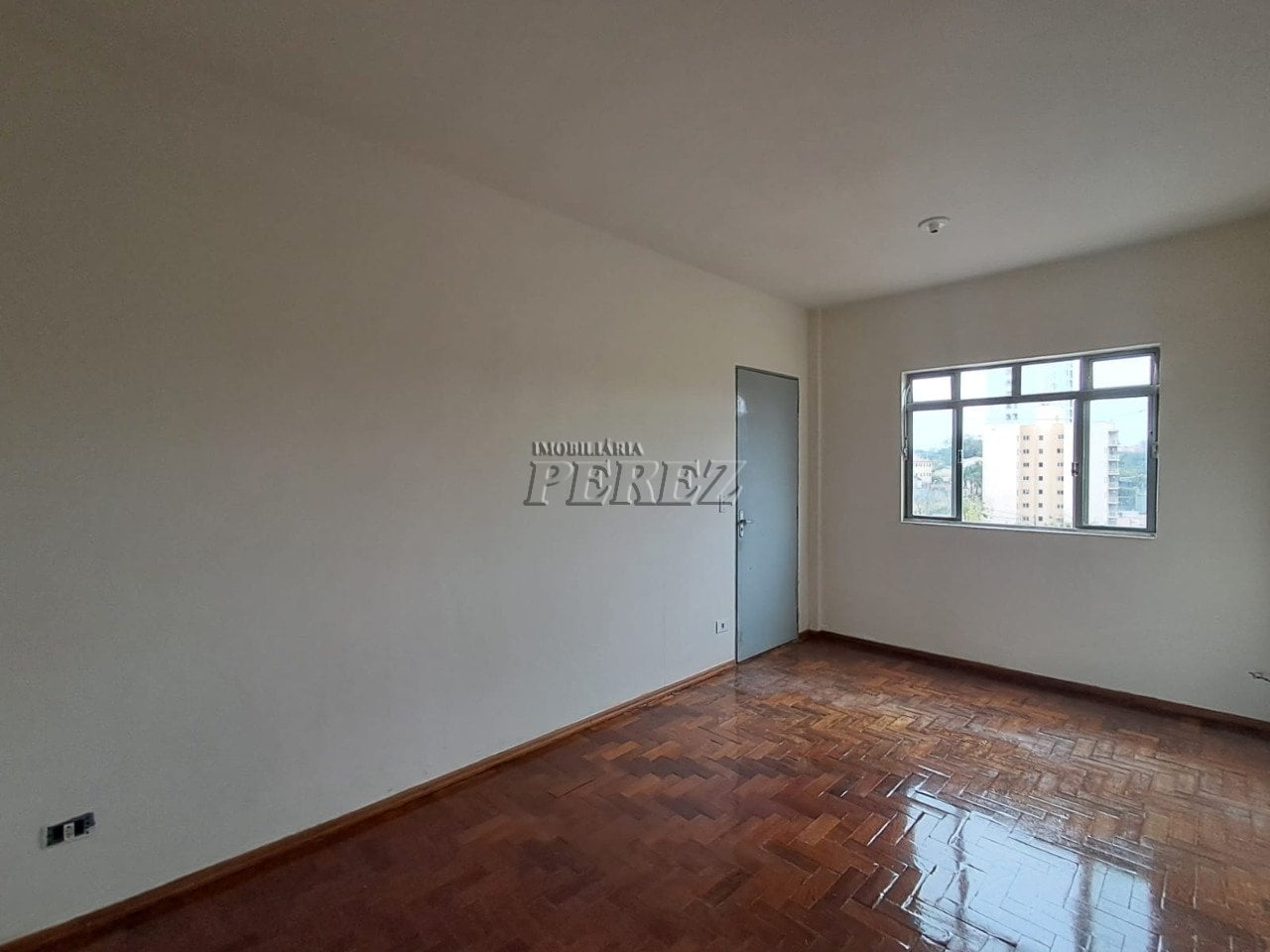 Apartamento para alugar na região central de Londrina - Rua Ártico