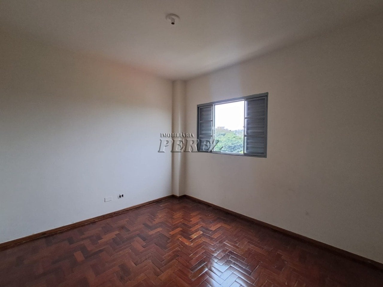 Apartamento para alugar na região central de Londrina - Rua Ártico