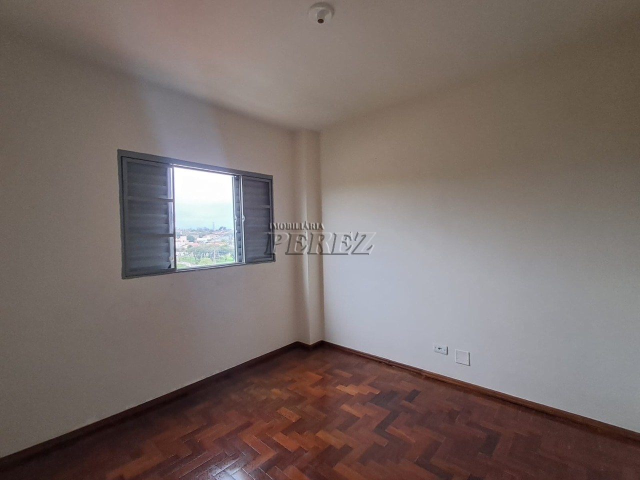 Apartamento para alugar na região central de Londrina - Rua Ártico