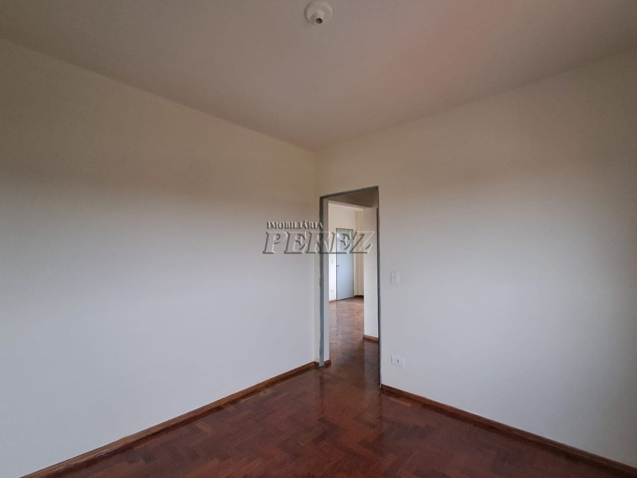 Apartamento para alugar na região central de Londrina - Rua Ártico