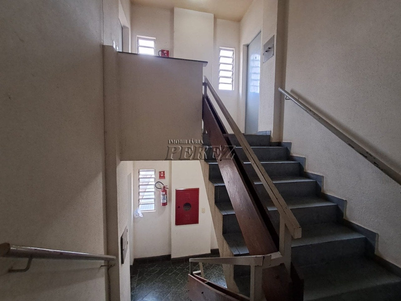 Apartamento para alugar na região central de Londrina - Rua Ártico