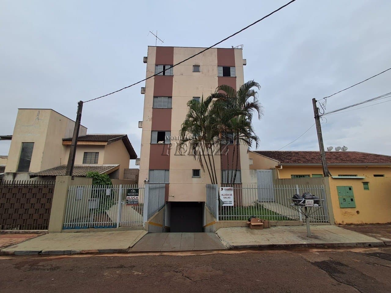 Apartamento para alugar na região central de Londrina - Rua Ártico