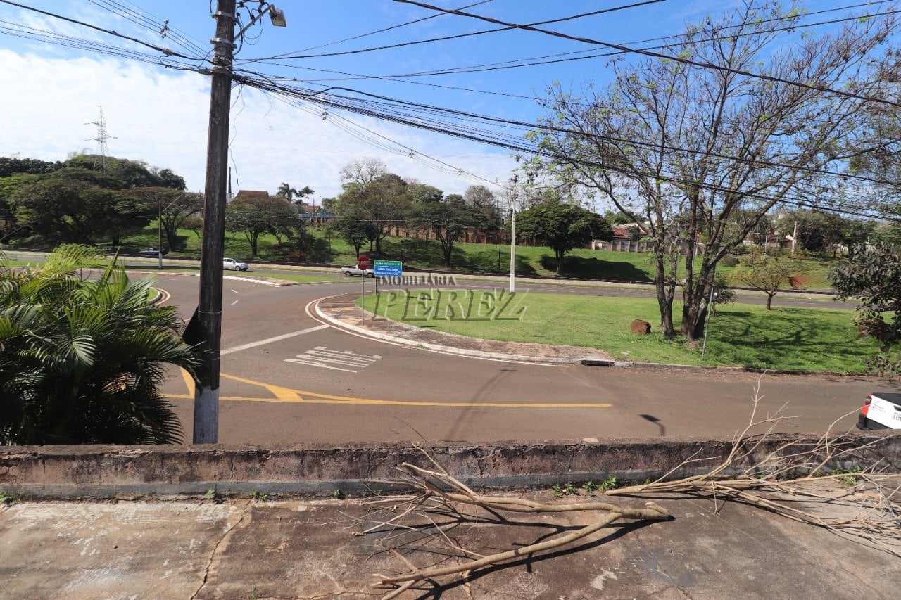 Imovel comercial a venda frente para 10 dezembro região central