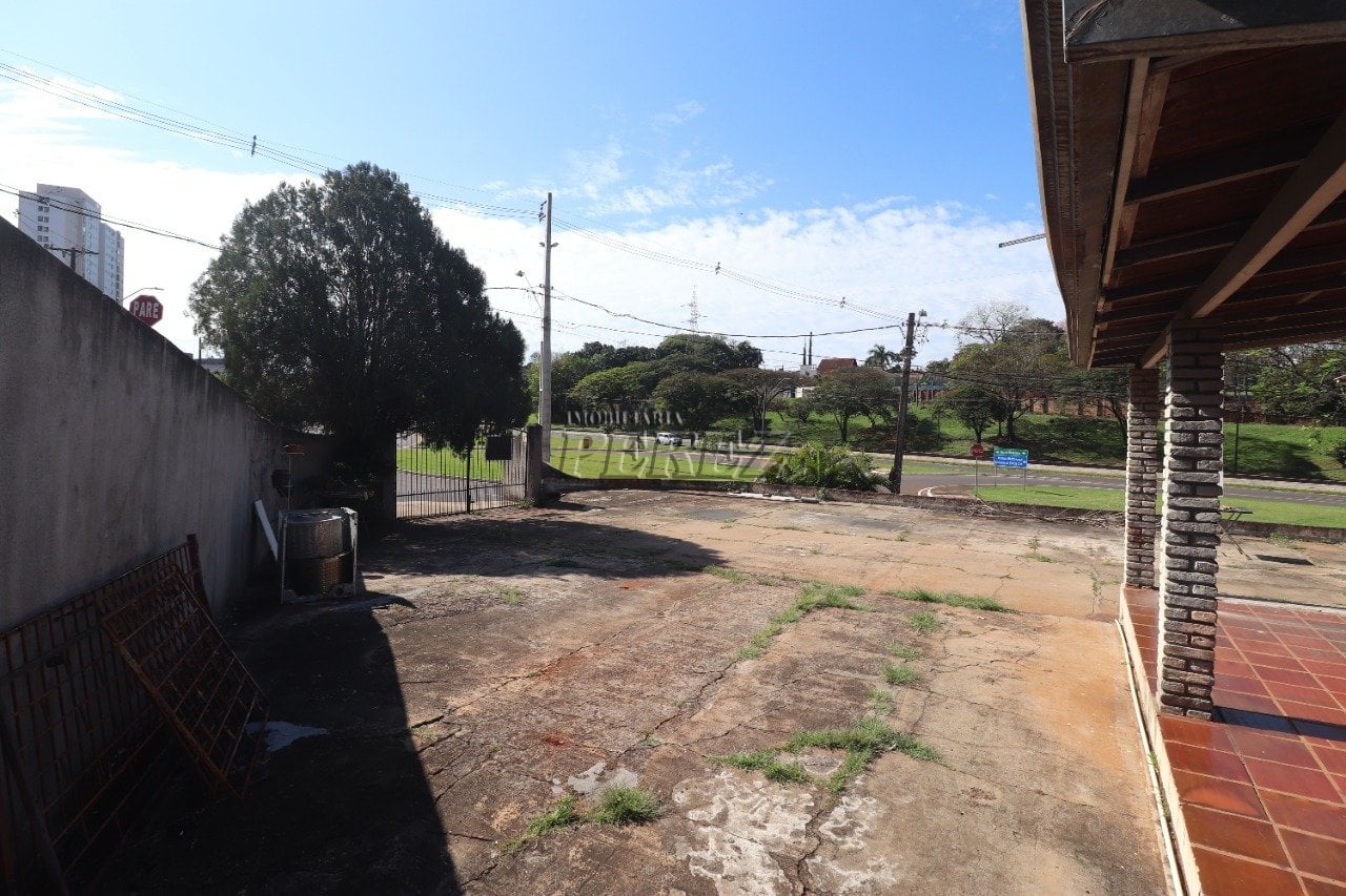 Imovel comercial a venda frente para 10 dezembro região central