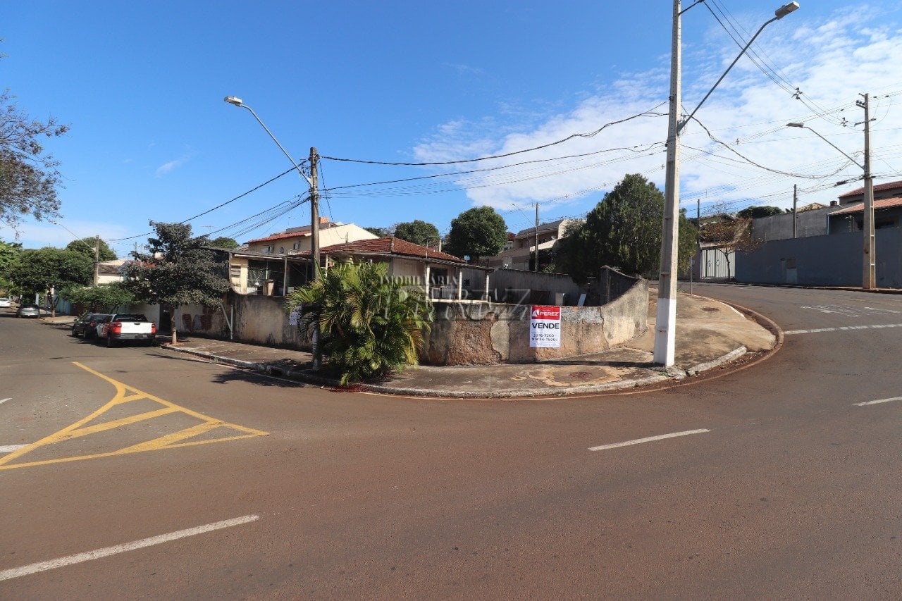 Imovel comercial a venda frente para 10 dezembro região central