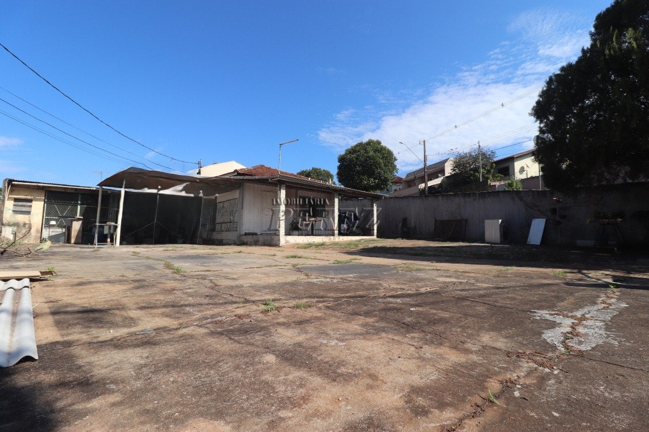 Imovel comercial a venda frente para 10 dezembro região central