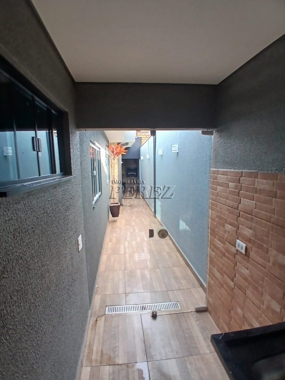 Casa à venda na região leste de Londrina - Residencial Vila Romana