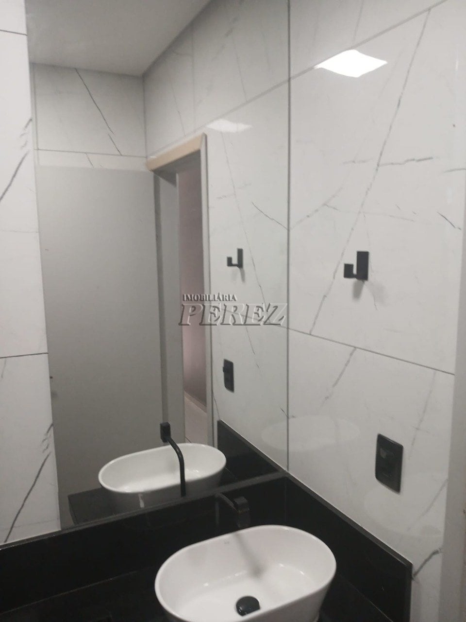 Casa à venda na região leste de Londrina - Residencial Vila Romana