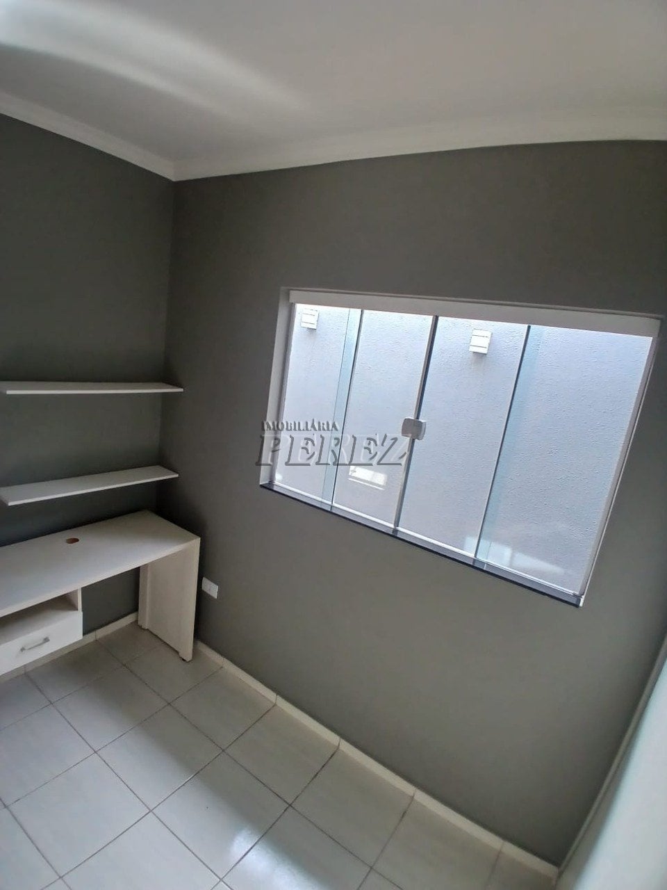 Casa à venda na região leste de Londrina - Residencial Vila Romana