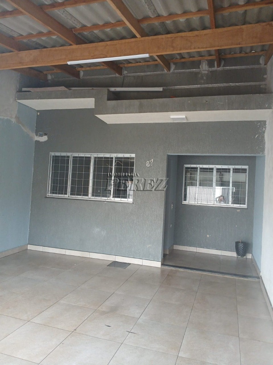 Casa à venda na região leste de Londrina - Residencial Vila Romana