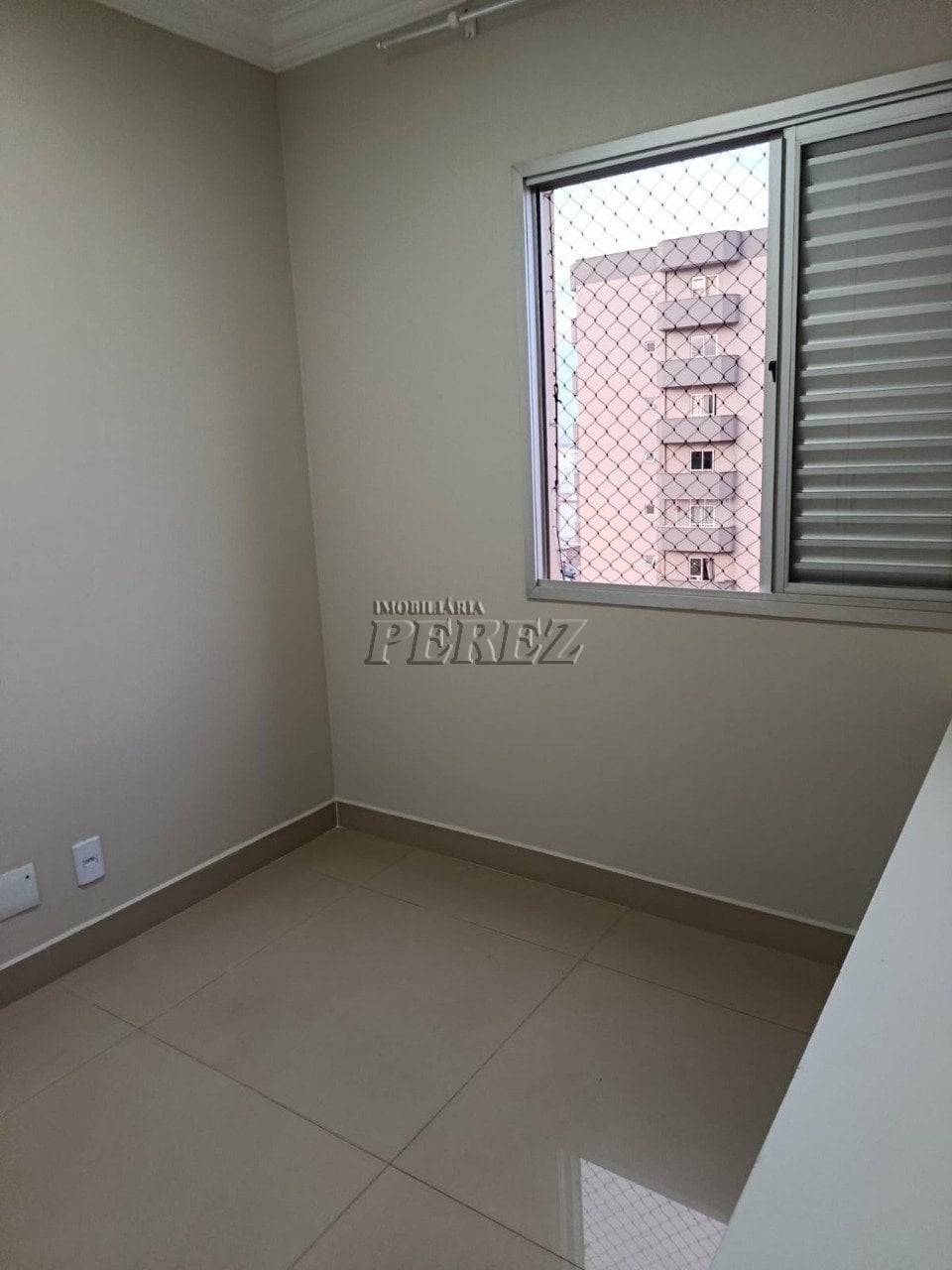 Apartamento à venda no Edifício Torres Brasil - Centro de Londrina
