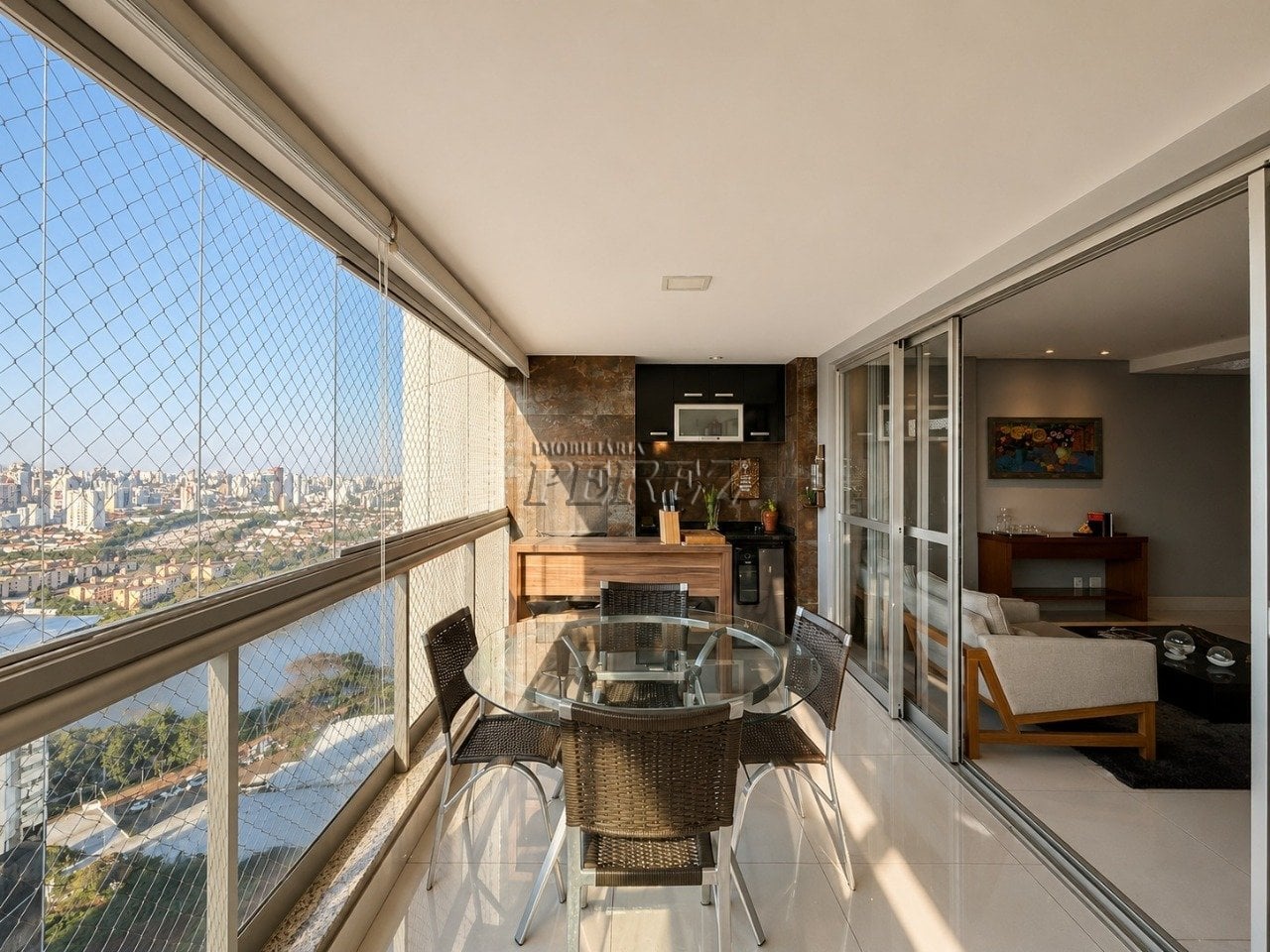 Apartamento à venda no Edifício Joan Miró - Região sul de Londrina