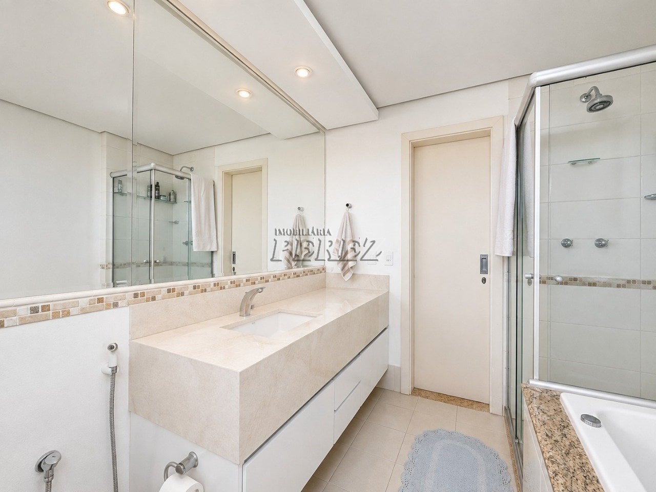 Apartamento à venda no Edifício Joan Miró - Região sul de Londrina