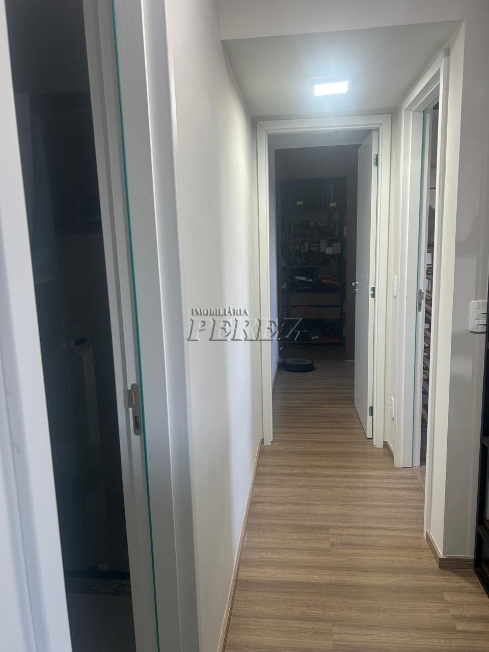 Apartamento mobiliado para alugar no Edifício Carmel região sul de Londrina - Gleba Palhano