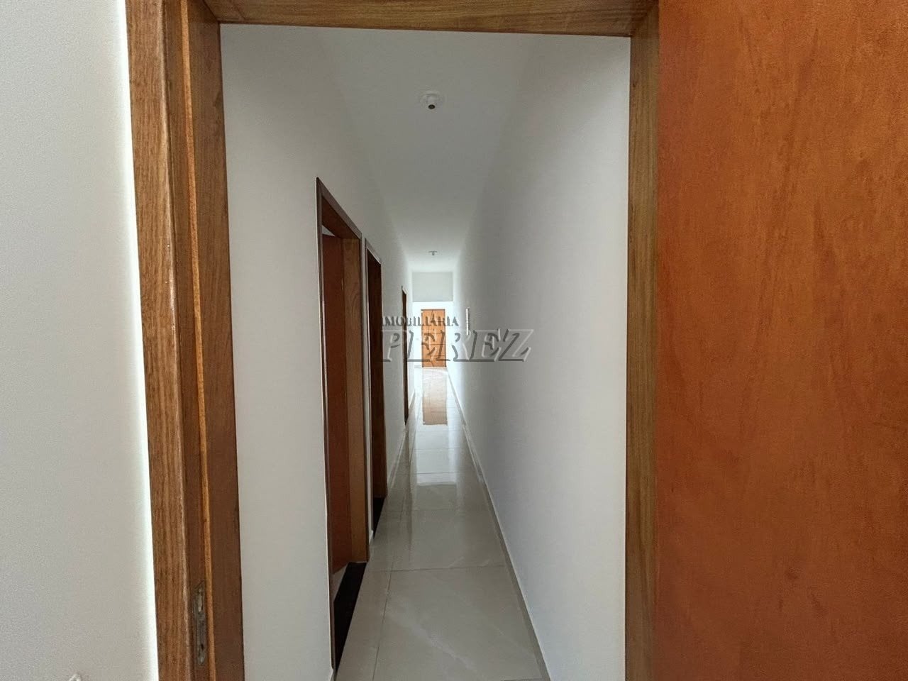 Casa à venda no Coliseu, região norte de Londrina
