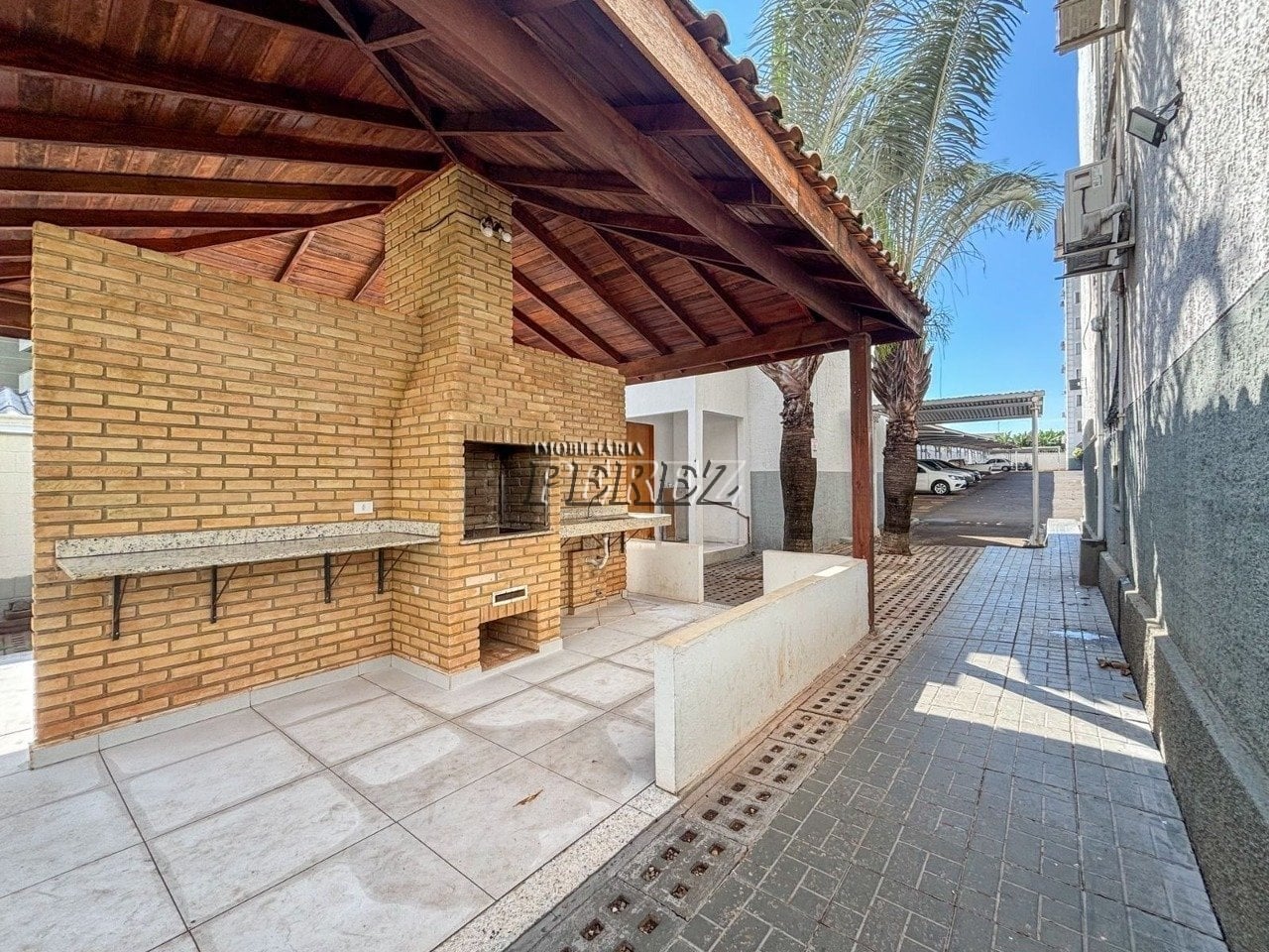 Apartamento à venda no Spazio La Fontaine, região sul de Londrina