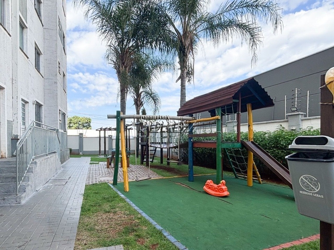 Apartamento à venda no Spazio La Fontaine, região sul de Londrina