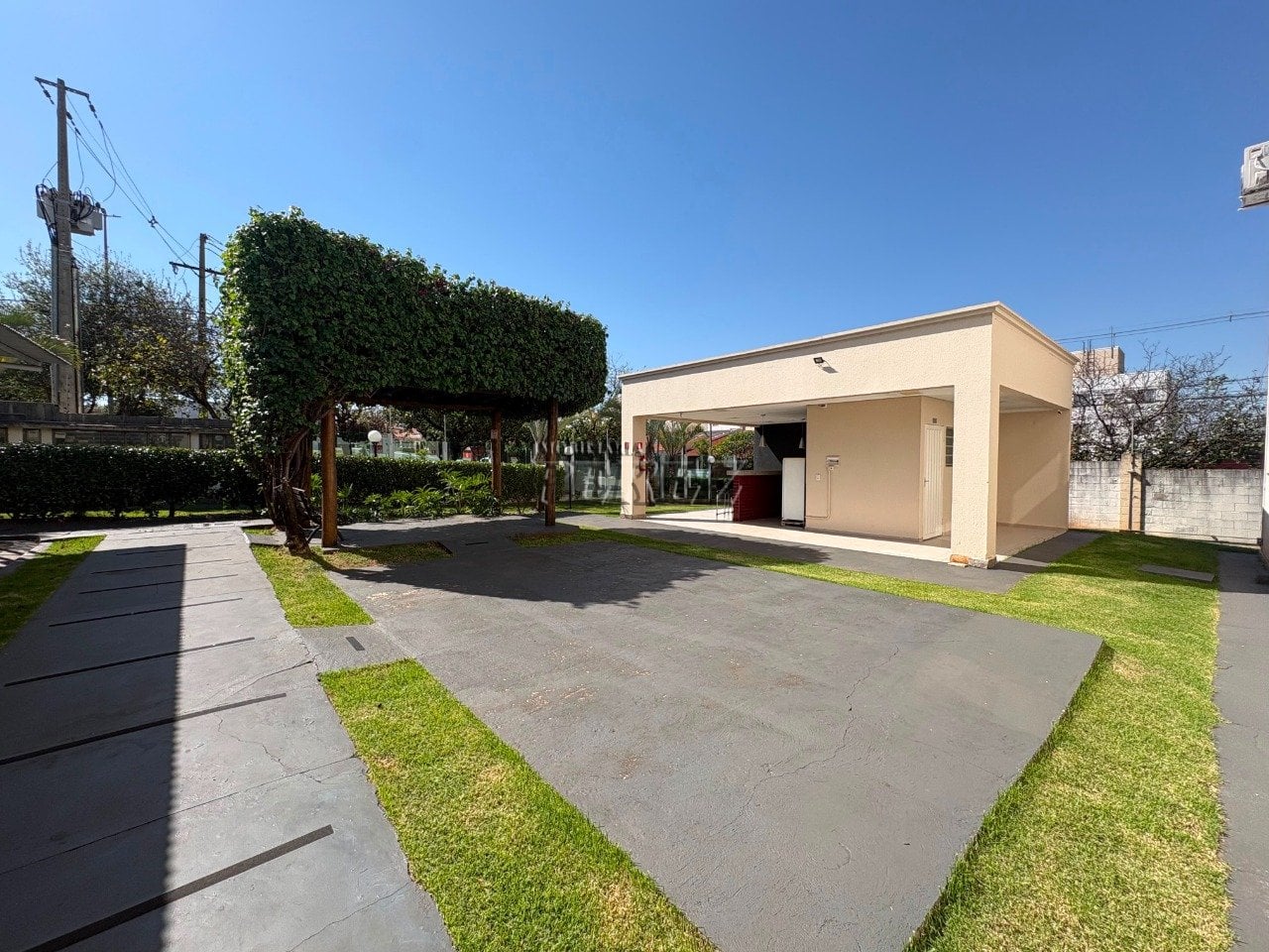 Apartamento para alugar no Londres Spazio, região norte de Londrina