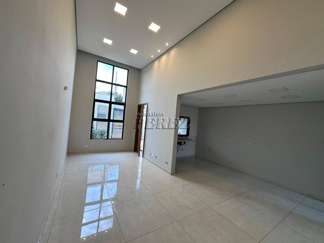 Casa à venda no Jardim Sabará III, região oeste de Londrina