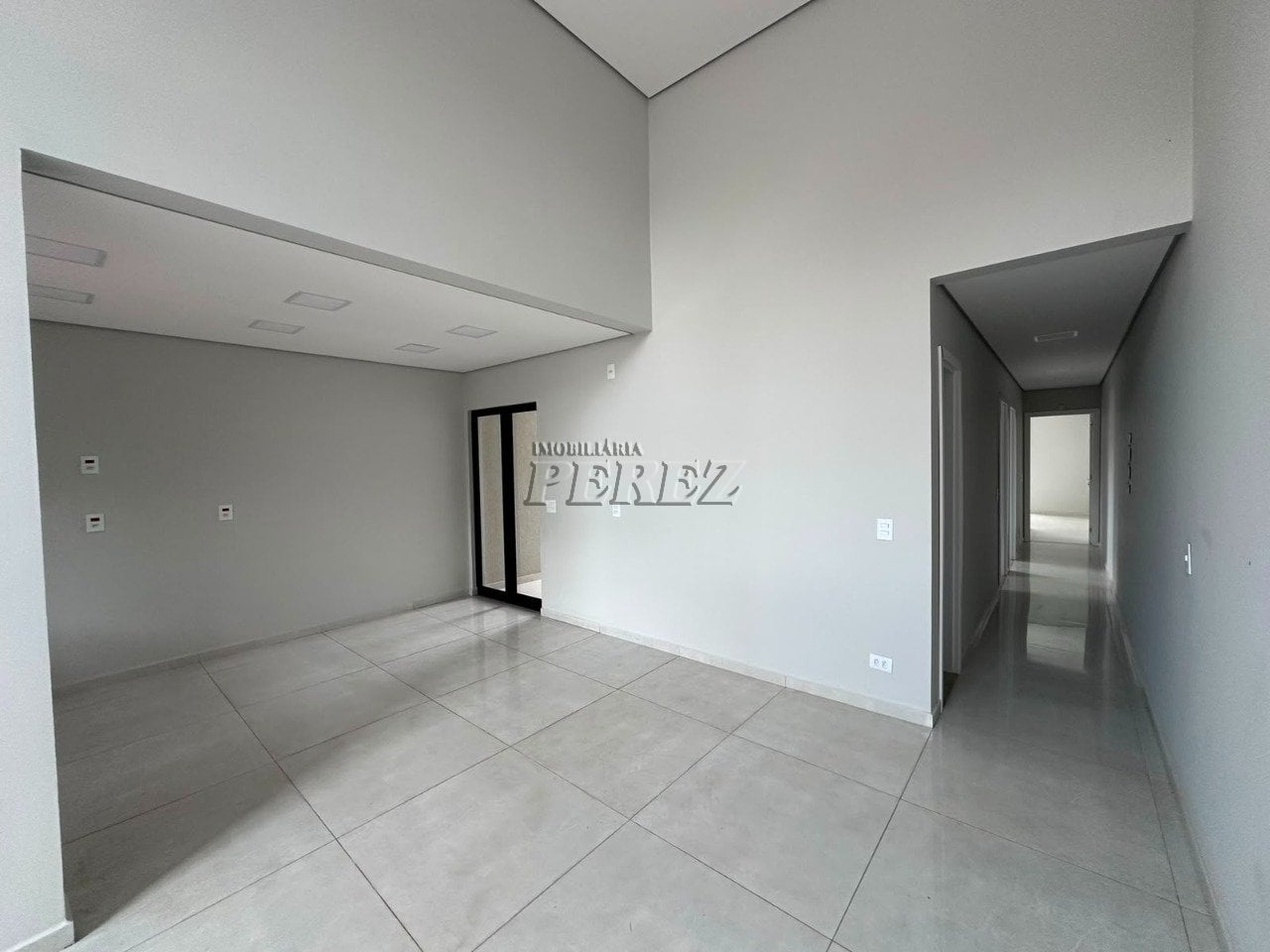 Casa à venda no Jardim Sabará III, região oeste de Londrina